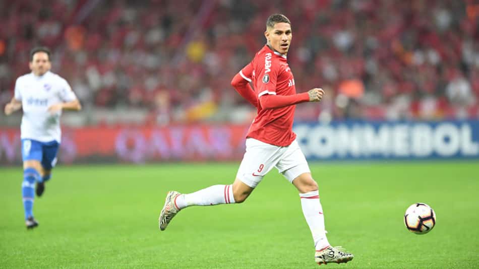Dirigente revela que Paolo Guerrero conversou com Gareca e pediu dispensa da seleção peruana