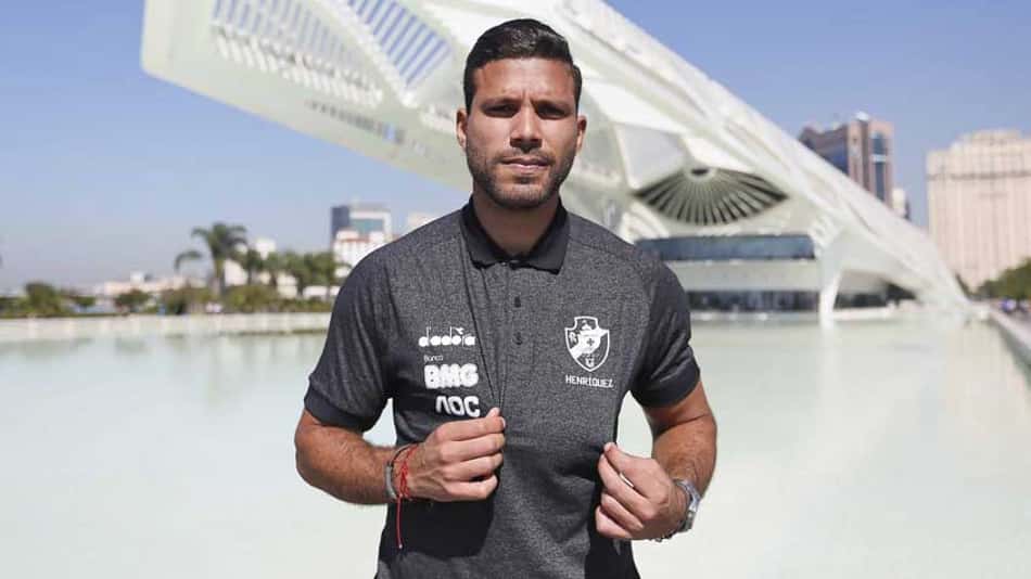 Oswaldo Henriquez projeta duelo contra Fred: 'Tem que ter cuidado'