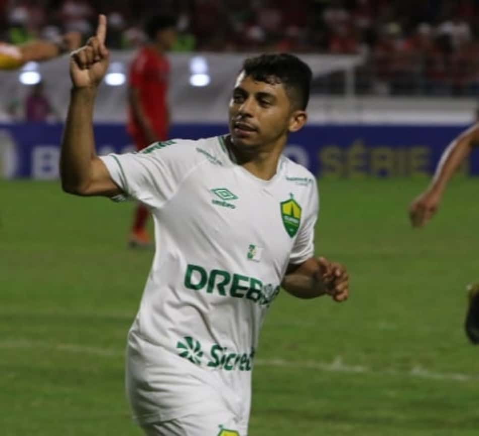 De olho na parte de cima da tabela, Cuiabá encara o São Bento