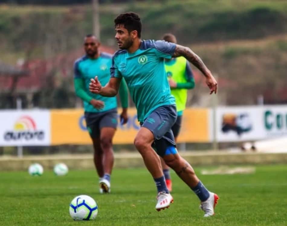 Após quase dois anos de ausência, Henrique Almeida garante: 'Não sinto dor, estou 100%'