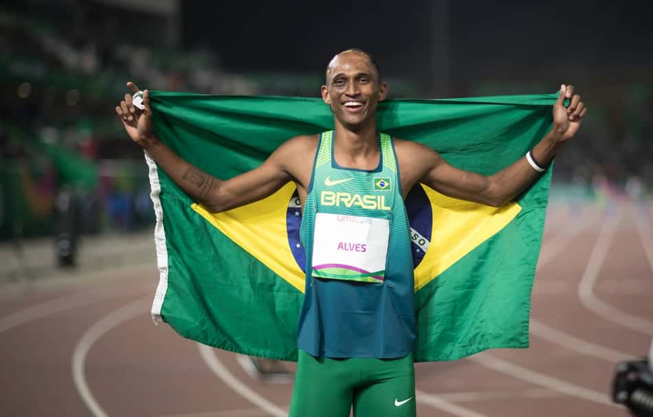 Imparável: Alison dos Santos vence mais uma prova e termina temporada de 2022 invicto
