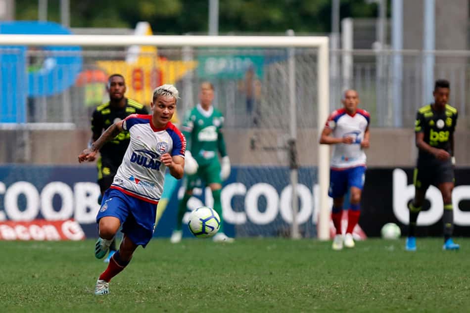 Artur pode fazer Bahia se tornar clube pelo qual mais atuou na carreira