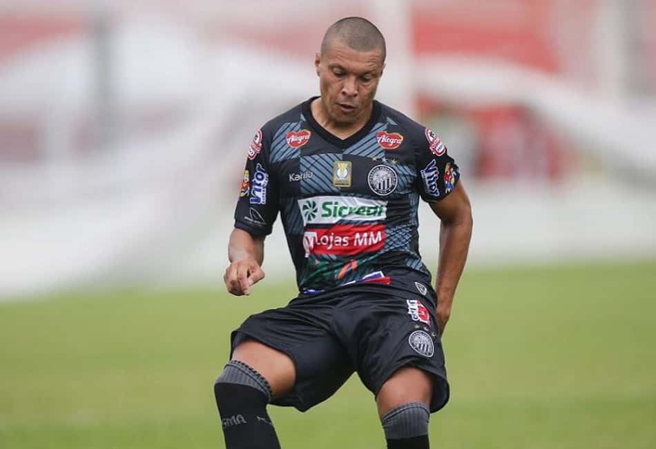 Decisivo contra o Vila Nova, Danilo Báia fala da alegria em voltar a ser titular
