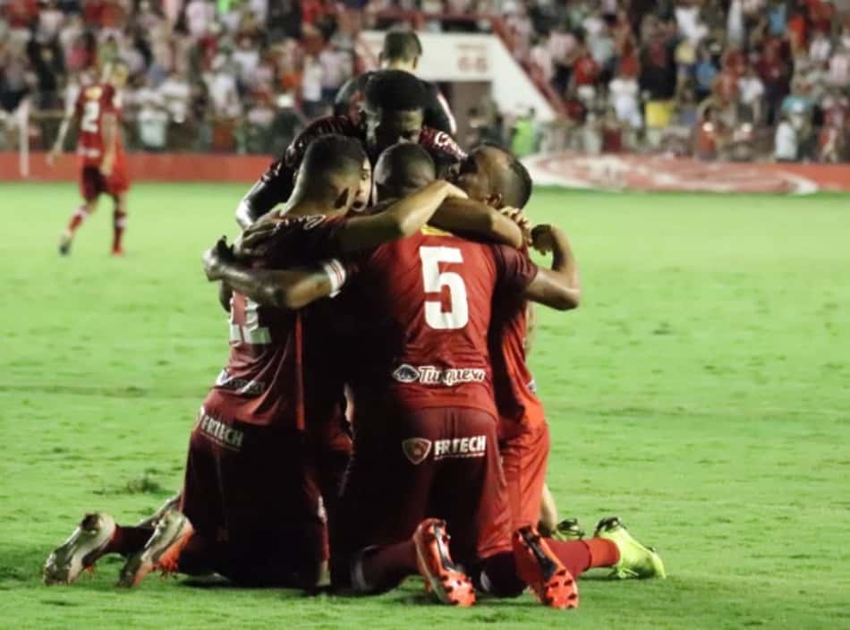 Série C: De virada, Náutico ganha do Sampaio Corrêa e se aproxima de classificação