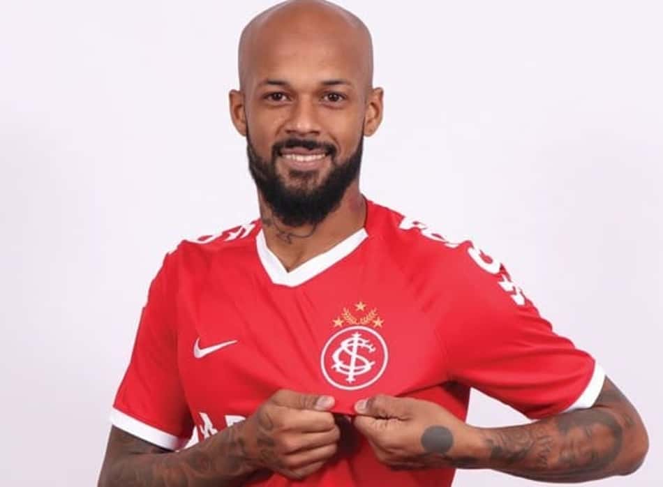 Internacional confirma a chegada do volante Bruno Silva