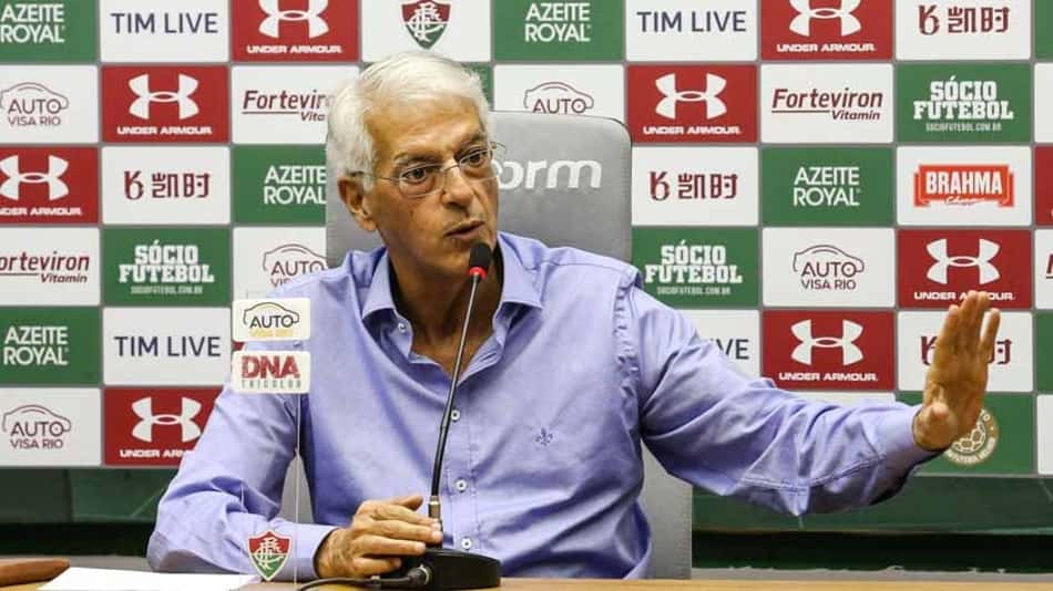 Celso Barros revela bastidores de transferências do Fluminense e critica Mário: 'Virou um rei'