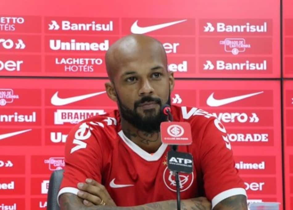 Apresentado, Bruno Silva espera reencontrar o seu futebol no Inter