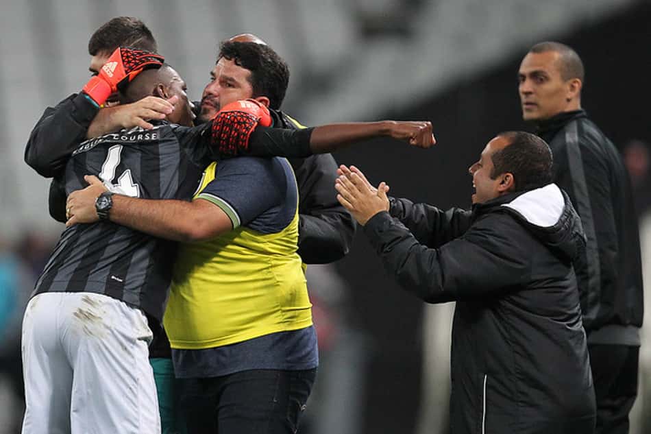 Agora, no profissional: Barroca e cia voltam à Itaquera após título sub-20