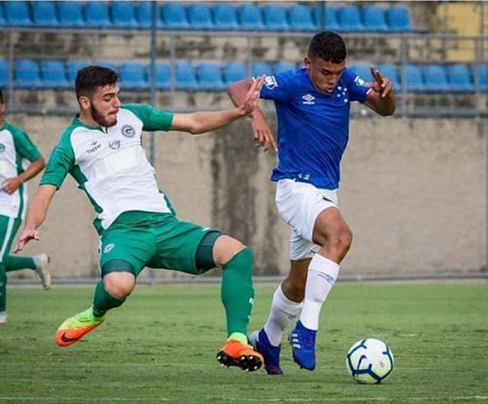 Heron revela realização de 'sonho de criança' após ser relacionado no Brasileirão