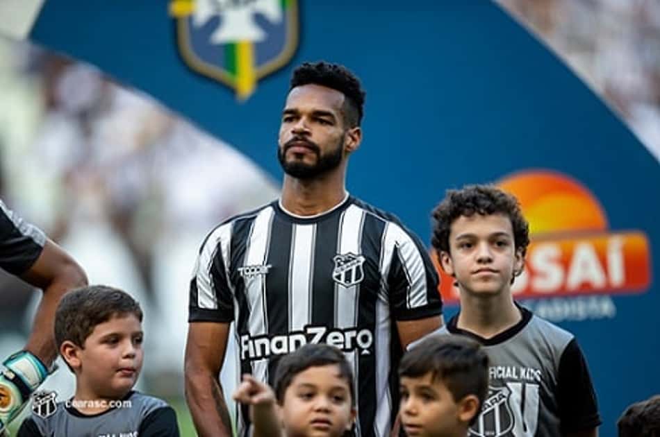 Valdo deve trocar o Ceará pelo futebol japonês