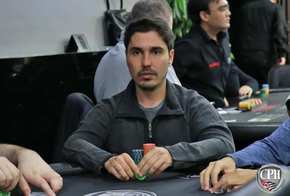 Chenaud lidera classificados para a final do Super High Roller do CPH