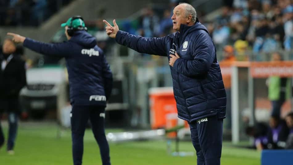 Felipão prega cautela após vantagem: 'Temos que ser equilibrados'