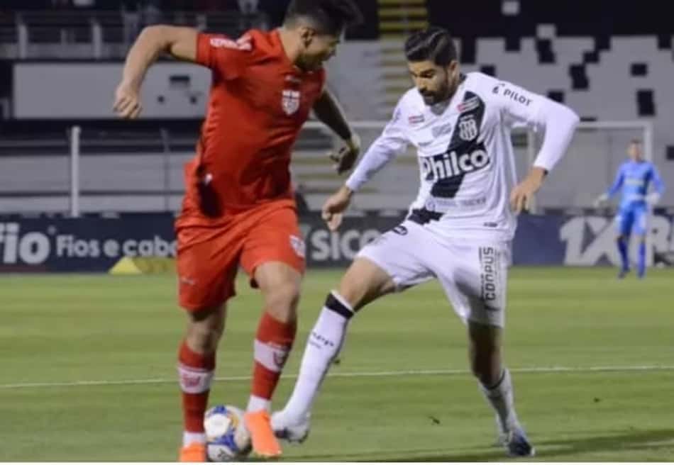 CRB surpreende a Ponte Preta e vence no Moisés Lucarelli