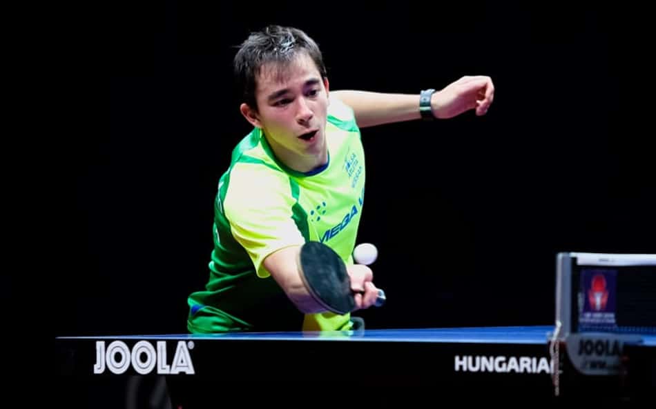 Hugo Calderano é surpreendido por colega de time e cai em Doha