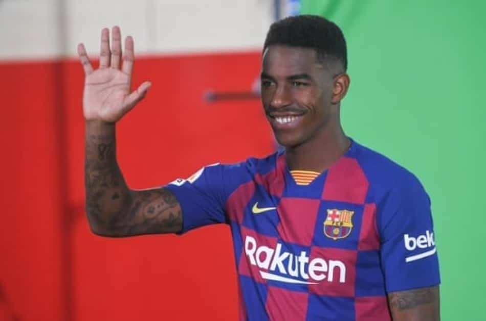 Leeds está interessado na contratação de lateral do Barcelona