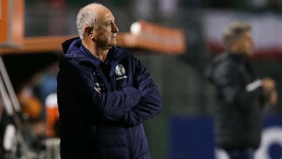 Felipão lamenta queda do Palmeiras: 'Pagamos caro pelos nossos erros'