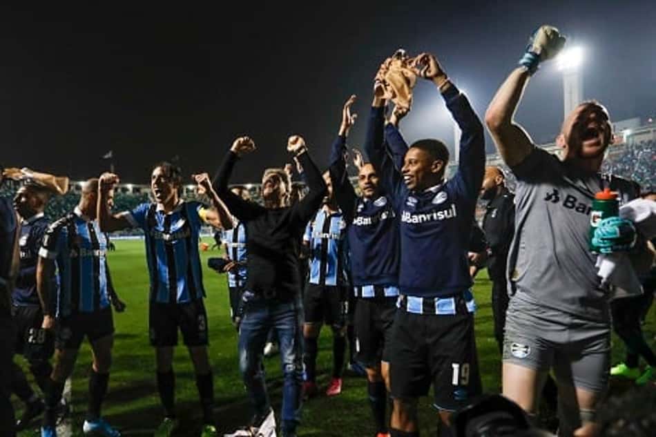 LANCE! Espresso: Grêmio superou o Palmeiras na bola e na coragem