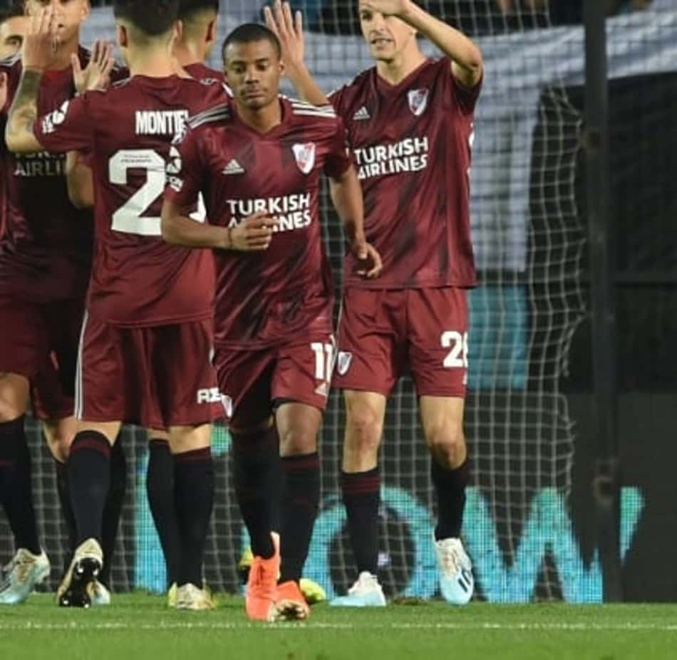 Jogador do River Plate recebe voz de prisão na véspera de jogo da Libertadores; Entenda
