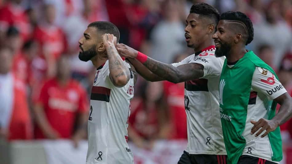 Após classificação, Bruno Henrique exalta dupla com Gabigol
