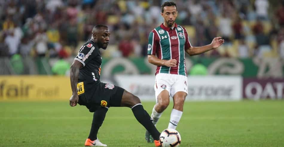 O Fluminense apenas empatou com o Corinthians, nesta quinta-feira, no Maracanã, e deu adeus à Copa Sul-Americana. A equipe paulista avançou no torneio por causa do gol qualificado, marcado fora de casa. A partida marcou a reestreia do técnico Oswaldo de Oliveira pelo Tricolor. No entanto, o treinador não teve motivos para sorrir. Nenê, Muriel e Pablo Dyego ficaram com as melhores avaliações do LANCE! pelo time carioca (Notas por Gabriel Carvalho dos Santos Rodrigues - gabrielrodrigues@lancenet.com.br)
