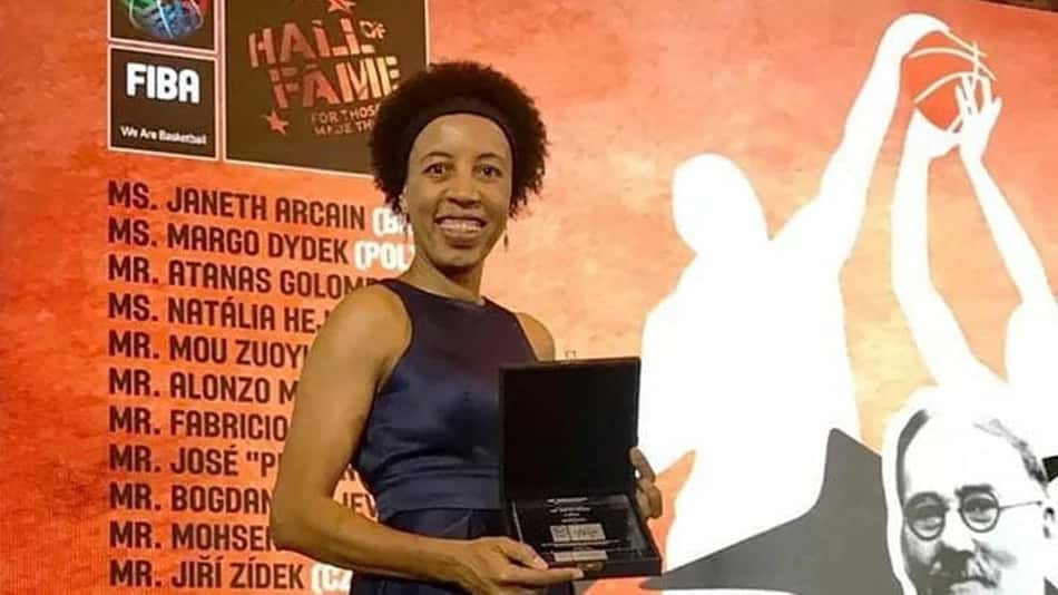 Disney convida Janeth Arcain para comentar finais da WNBA na ESPN e no Star+