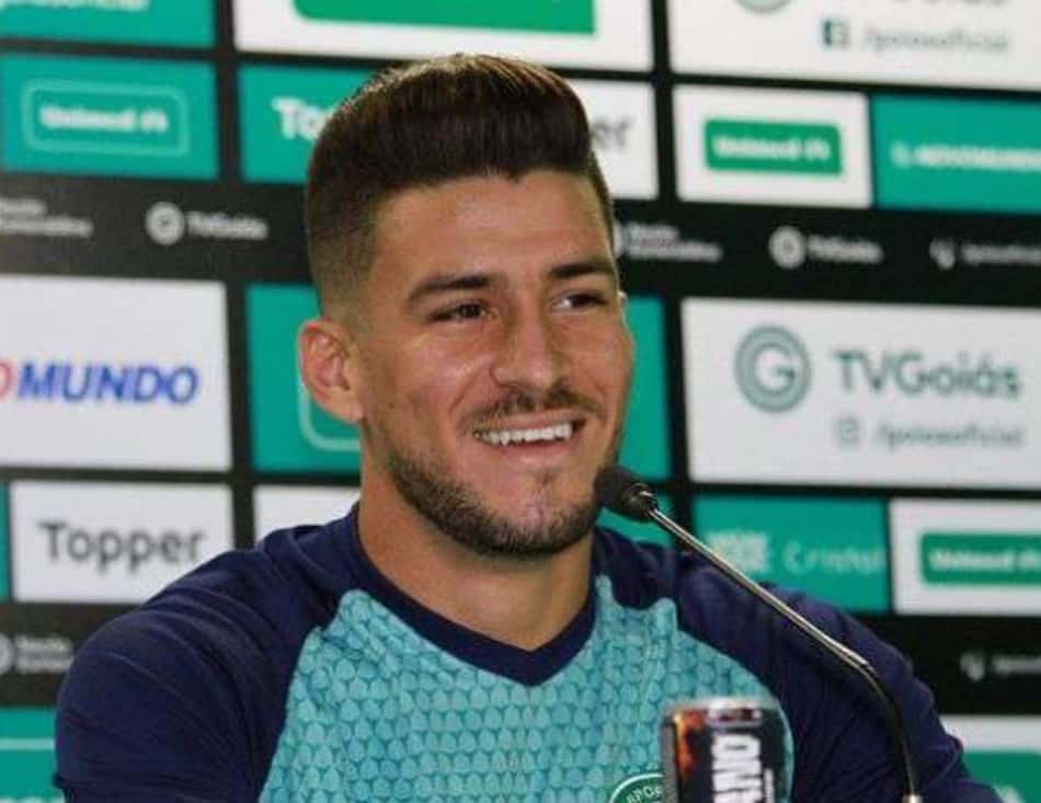 Sport fica perto de anunciar atacante do Goiás