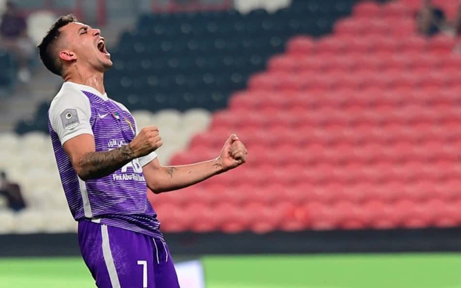 Ex-Bota, Caio marca duas vezes e garante vitória em estreia pelo Al Ain