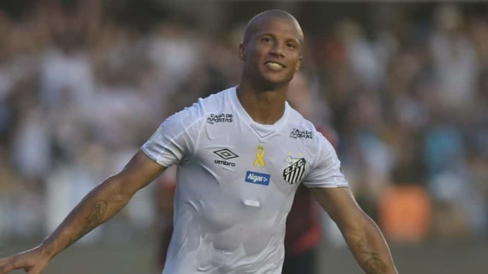 Sánchez vira líder de assistências pra finalização no Brasileirão