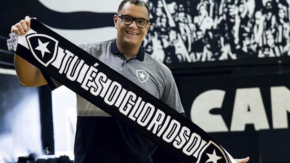 Léo Figueiró: 'Quero escrever a história do Botafogo no basquete'