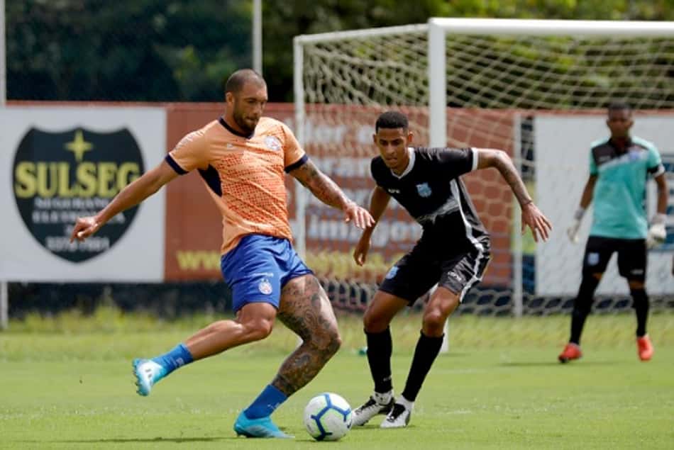 Com elenco dividido em três grupos, Bahia volta aos trabalhos