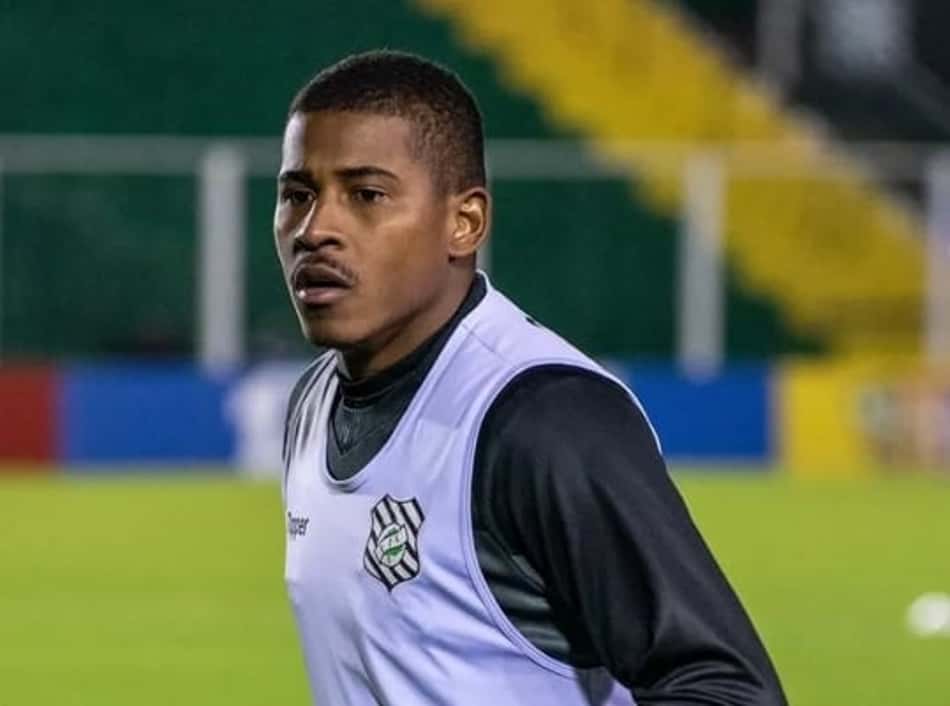 Avaí contrata atacante do rival Figueirense