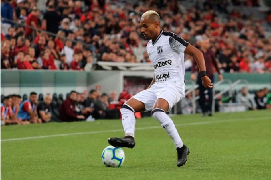 Ceará renova contrato de Mateus Gonçalves e negocia com Ricardinho