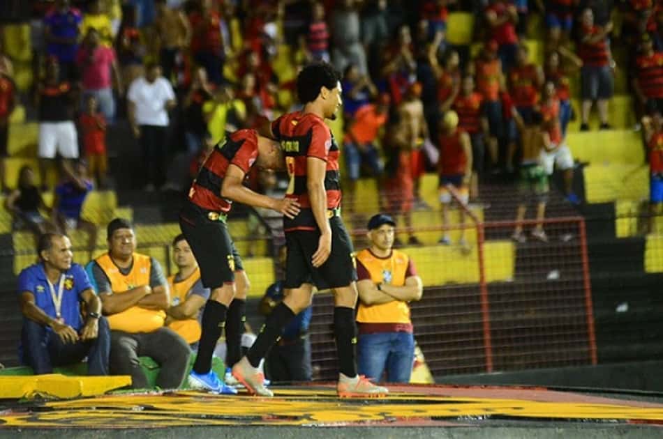 Sport, com um a menos, ganha do Operário-PR na Ilha
