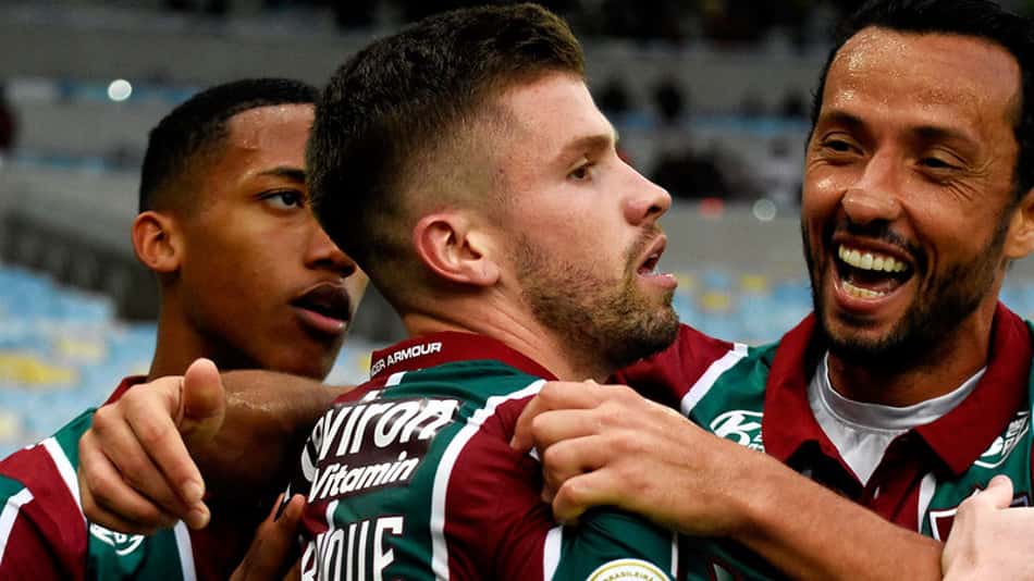 Flu escanteia dias conturbados, tem boa atuação e garante semana tranquila com vitória sobre o Grêmio