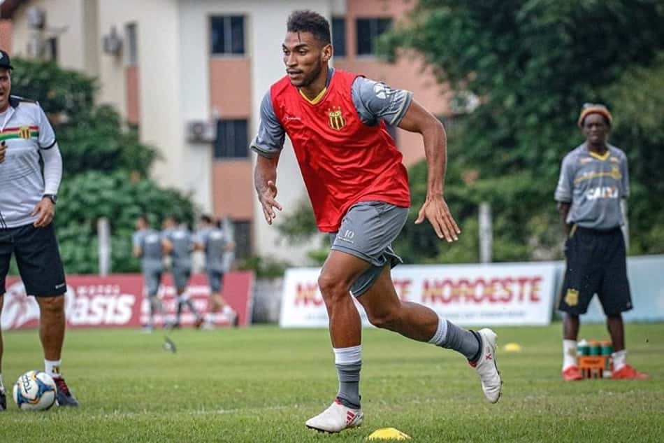 Lateral do Sampaio Corrêa projeta decisão na C: 'Fazer o jogo perfeito'