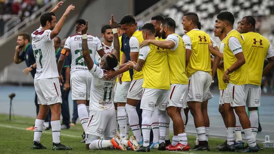 Fluminense mostra que sabe jogar e sofrer sob o comando de Marcão