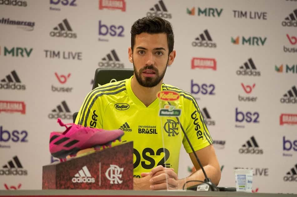 Marí celebra os primeiros títulos da carreira: 'Uma dose dupla de alegria'