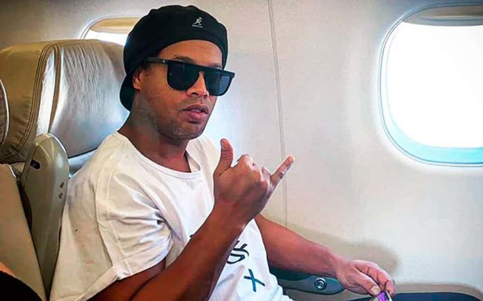 Ronaldinho Gaúcho é pivô de mais uma tensão entre PSG e Barcelona