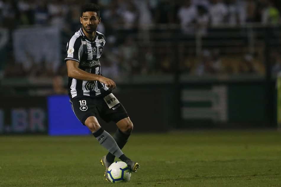 Dois nomes estariam somente pelo anúncio oficial por parte da Chapecoense