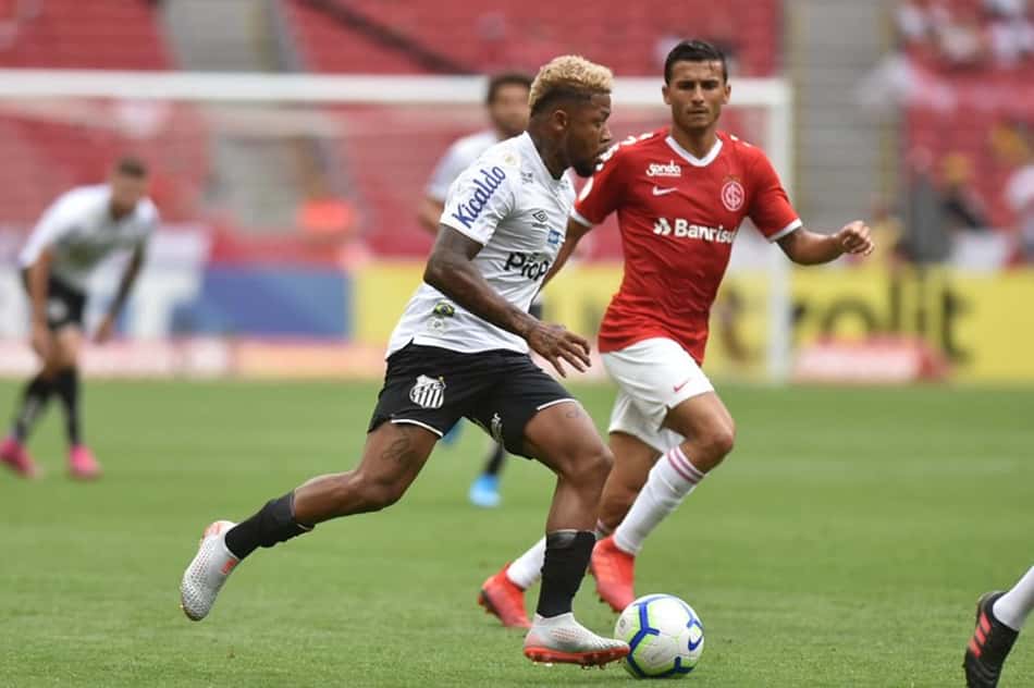 Santos e Inter fazem 'tira-teima' histórico neste domingo, na Vila