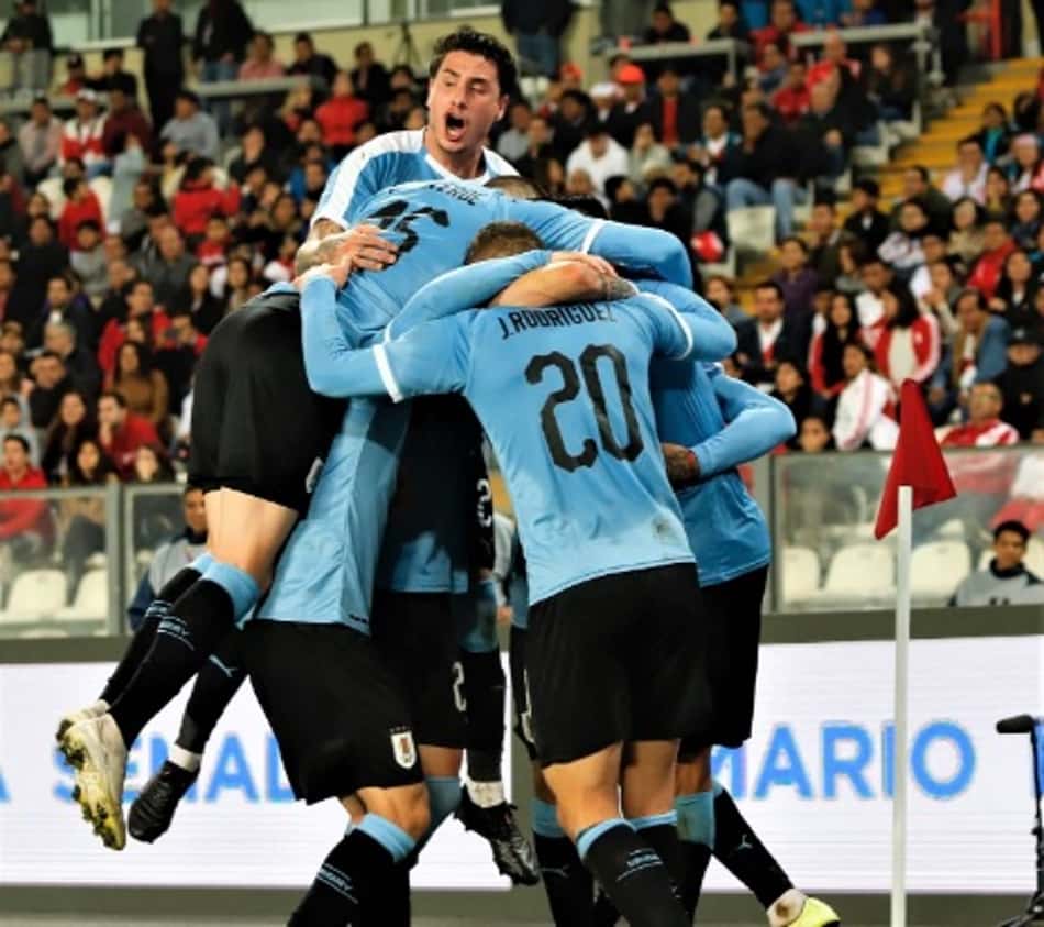 Com um a menos, Uruguai arranca empate diante do Peru