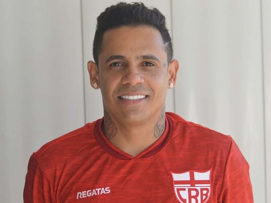 Ex-Corinthians, Élton é mais um a se despedir do CRB
