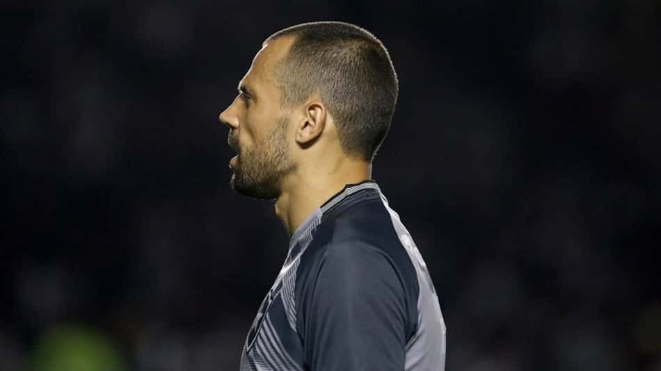 Botafogo abre conversas para renovar contrato de Diego Cavalieri