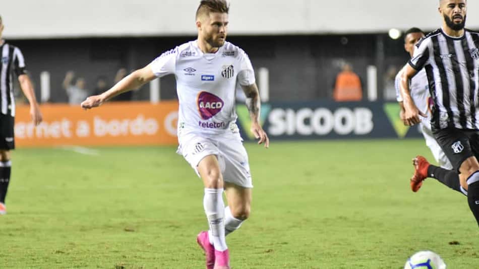 Santos entra em acordo com Sasha, que retira ação e fica perto do Galo