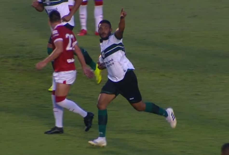 Na raça, Coritiba arranca empate com o Vila Nova após sair perdendo por 2 a 0