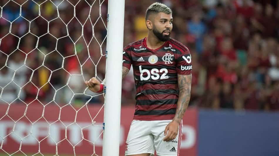 Gabigol minimiza pressão para decisão contra o Grêmio na quarta: 'Onze contra onze e uma bola'