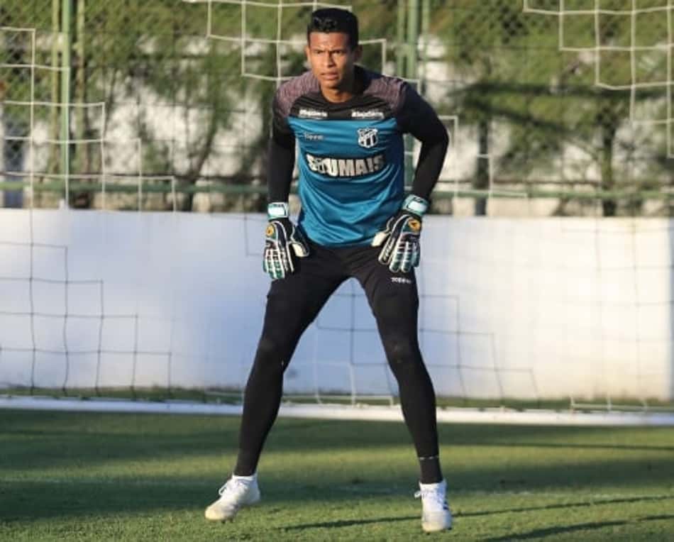 Diogo Silva prega respeito ao Vasco antes de jogo decisivo