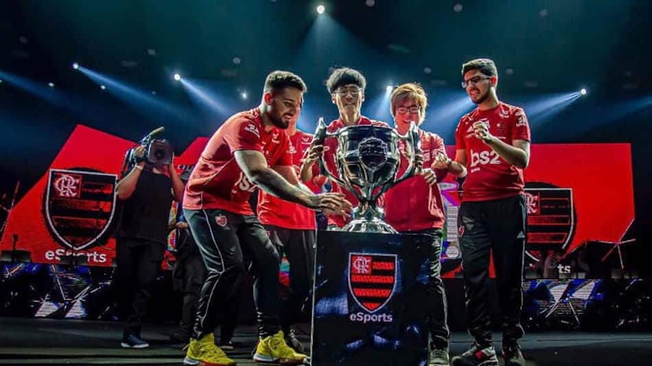 Flamengo eSports é o 2º time do cenário mais comentado no mês