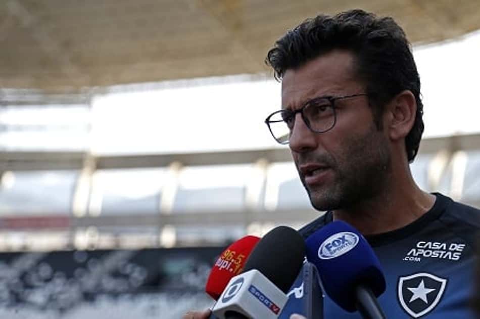 Valentim minimiza derrota do Grêmio como vantagem para o Botafogo