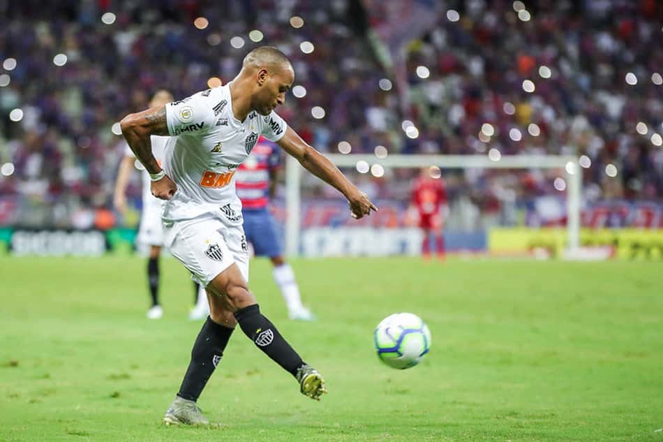 Atlético-MG encerra pendências financeiras referentes a Chará, Bremer e Patric